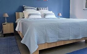 Velvet New Apt In Ilissia